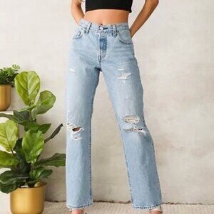 Levi’s 501 Vintage Straight Leg Distressed Jeans W24 L28 Light Wash